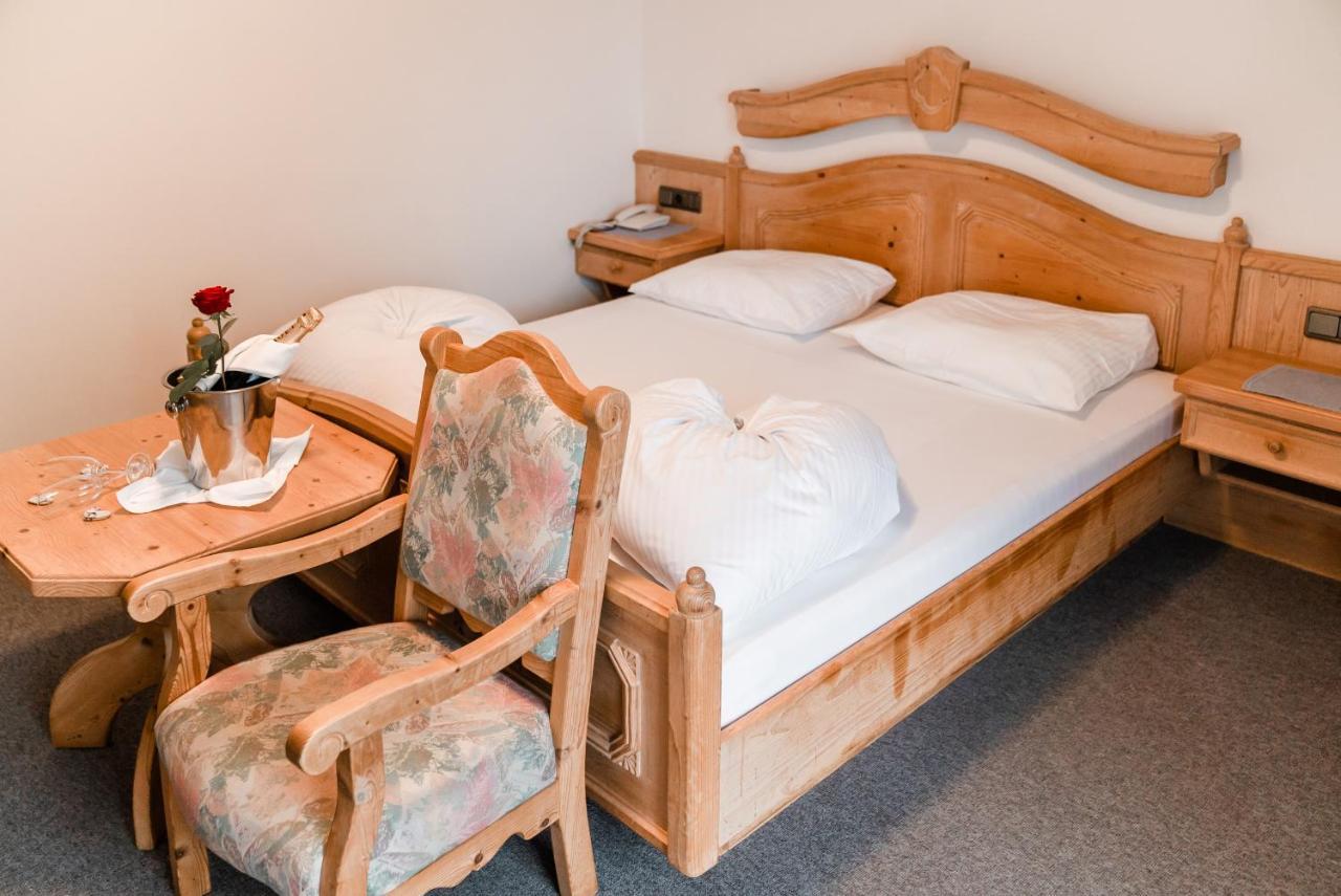Hotel Kirchenwirt ドッビアーコ エクステリア 写真